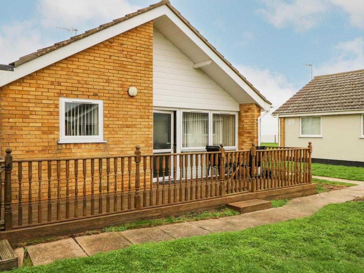 Bungalow 7 Lowestoft Exterior photo